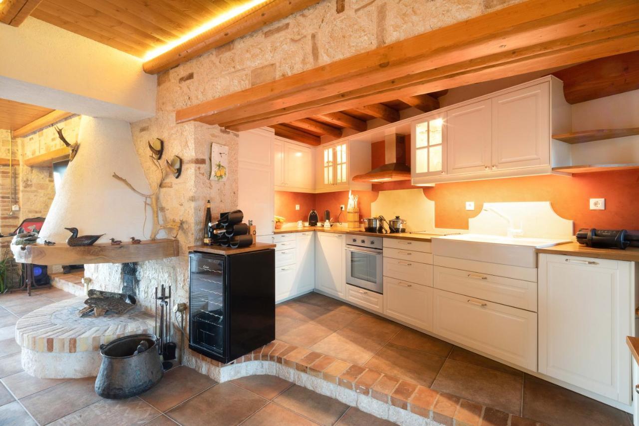 Villa Madera By Corfuescapes Kompítsion Eksteriør billede